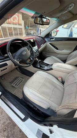 كيا كادينزا